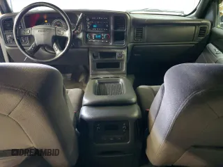 2006 GMC Sierra 1500 SLE1 z VIN 2GTEK13T861139933, wystawiony jako Copart lot #61262555 z przebiegiem 177 247 mil mil oraz Czysty tytuł • Clean title. Historia ofert i sprzedaży dostępna na DreamBid. Obrazek 8.