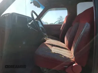1989 Ford Bronco с VIN 1FMCU14T6KUA53031, выставлен на аукционе Copart как лот 52022285 с пробегом 18 686 миль миль и Чистый • Clean title. История ставок и продаж доступна на DreamBid. Изображение 7.