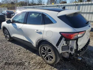 2020 Ford Escape SEL с VIN 1FMCU0H61LUA50943, выставлен на аукционе Copart как лот 76470584 с пробегом 40 798 миль миль и Списание • Salvage title. История ставок и продаж доступна на DreamBid. Изображение 2.