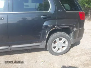 2015 GMC Terrain SLE z VIN 2GKALMEKXF6297716, wystawiony jako IAAI lot #42201988 z przebiegiem 131 274 mil mil oraz . Historia ofert i sprzedaży dostępna na DreamBid. Obrazek 6.