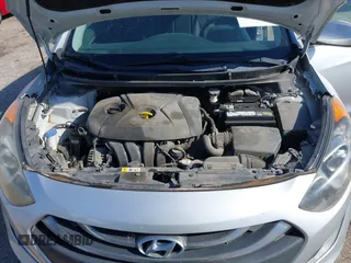2014 Hyundai Elantra с VIN KMHD35LH8EU220585, выставлен на аукционе IAAI как лот 41960767 с пробегом 109 714 миль миль и . История ставок и продаж доступна на DreamBid. Изображение 10.