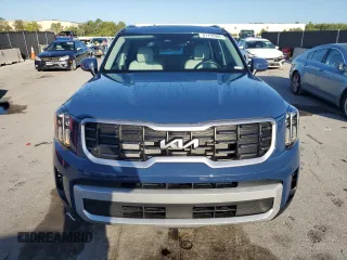 2024 Kia Telluride S with VIN 5XYP64GC3RG489652, listed as a Copart auction lot 61755995 with 9,479 mi miles and Salvage title. Bid and sale history available at DreamBid. Image 5.