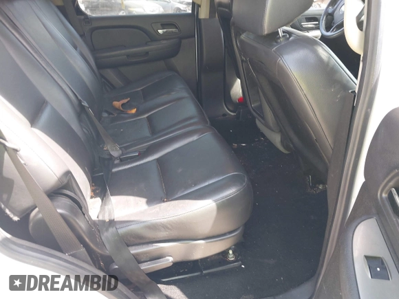 2008 Chevrolet Tahoe LTZ with VIN 1GNFK13088R224802, listed as a IAAI auction lot 42582055 with 299,194 mi miles and . Bid and sale history available at DreamBid. Image 8.