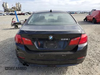 2013 BMW 5 Series 528i with VIN WBAXG5C51DD231693, listed as a Copart auction lot 53683555 with 86,460 mi miles and Salvage Title. Bid and sale history available at carsss.com. Image 6.