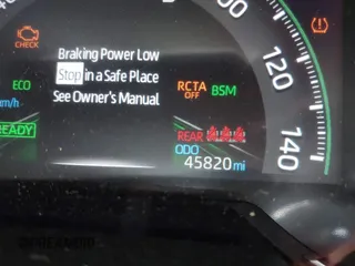 2023 Toyota RAV4 Hybrid XLE Premium с VIN JTMB6RFV6PD079532, выставлен на аукционе IAAI как лот 42448290 с пробегом 45 820 миль миль и . История ставок и продаж доступна на DreamBid. Изображение 16.