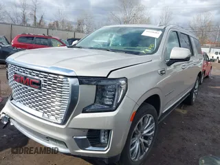 2021 GMC Yukon XL Denali with VIN 1GKS2JKL6MR373274, listed as a IAAI auction lot 41660282 with 88,373 mi miles. Bid and sale history available at carsss.com. Image 2.