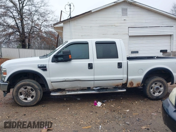 2010 Ford Super Duty F-250 SRW XL with VIN 1FTSW2B56AEA37604, listed as a IAAI auction lot 41234124 with 210,940 mi miles. Bid and sale history available at carsss.com. Image 15.