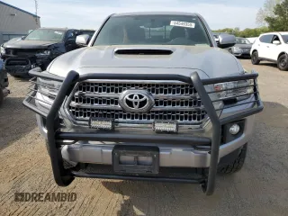 2017 Toyota Tacoma SR5 с VIN 3TMCZ5AN5HM113820, выставлен на аукционе Copart как лот 54549355 с пробегом 114 231 миль миль и Списание • Salvage title. История ставок и продаж доступна на DreamBid. Изображение 5.