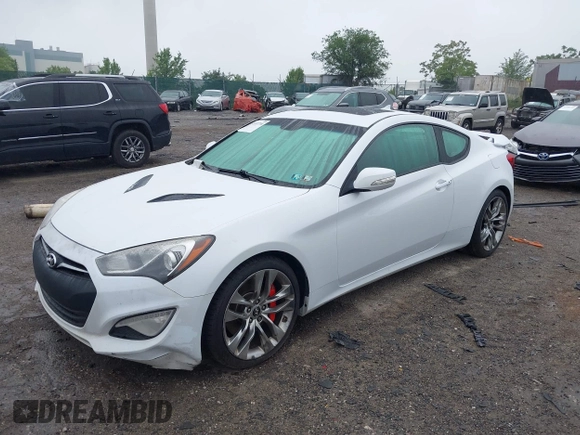 2015 Hyundai Genesis Coupe R-Spec with VIN KMHHU6KJ3FU125152, listed as a IAAI auction lot 42457798 with 159,477 mi miles and . Bid and sale history available at DreamBid. Image 2.