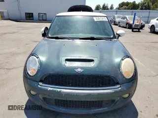 2009 MINI Hardtop S with VIN WMWMF73599TT96423, listed as a Copart auction lot 63913415 with 103,165 mi miles and Clean title. Bid and sale history available at DreamBid. Image 5.