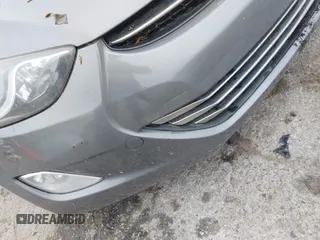 2012 Hyundai Elantra GLS с VIN 5NPDH4AE9CH082409, выставлен на аукционе IAAI как лот 42353465 с пробегом Не указан миль и . История ставок и продаж доступна на DreamBid. Изображение 12.