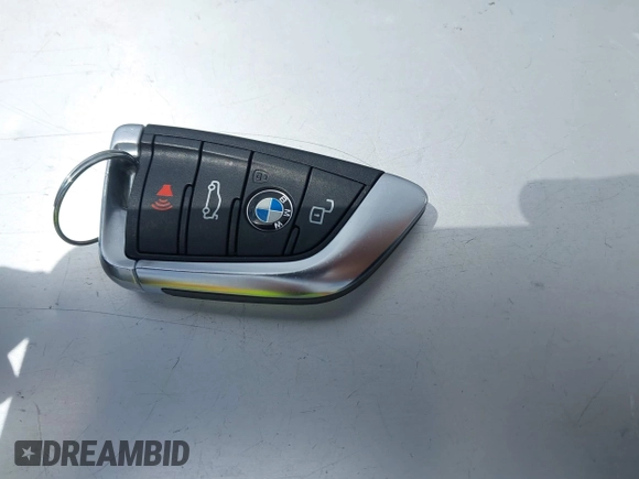 2020 BMW 3 Series 330i with VIN 3MW5R1J05L8B30265, listed as a IAAI auction lot 42053848 with 32,403 mi miles and . Bid and sale history available at DreamBid. Image 11.