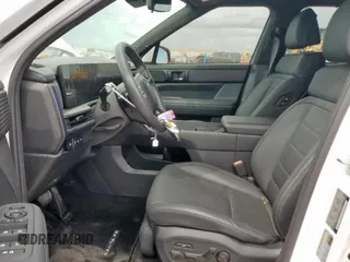 2025 Hyundai Santa Fe Calligraphy with VIN 5NMP5DG17SH035403, listed as a Copart auction lot 61793055 with 10,078 mi miles and Salvage title. Bid and sale history available at DreamBid. Image 7.