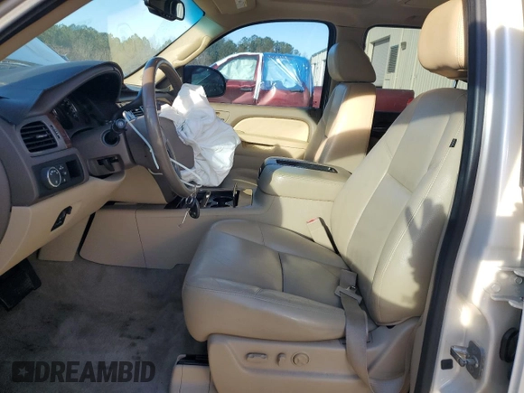 2013 Chevrolet Tahoe LTZ с VIN 1GNSCCE09DR317231, выставлен на аукционе Copart как лот 86056684 с пробегом 116 151 миль миль и Списание • Salvage title. История ставок и продаж доступна на DreamBid. Изображение 7.