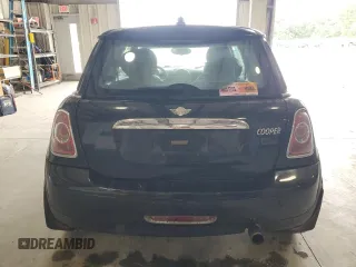 2012 MINI Hardtop with VIN WMWSU3C58CT369968, listed as a Copart auction lot 60102135 with 138,062 mi miles and Salvage title. Bid and sale history available at DreamBid. Image 6.