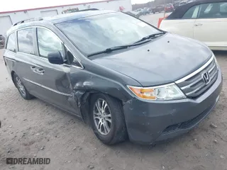 2011 Honda Odyssey EX-L with VIN 5FNRL5H61BB097069, listed as a IAAI auction lot 41723100 with 252,529 mi miles. Bid and sale history available at carsss.com. Image 1.