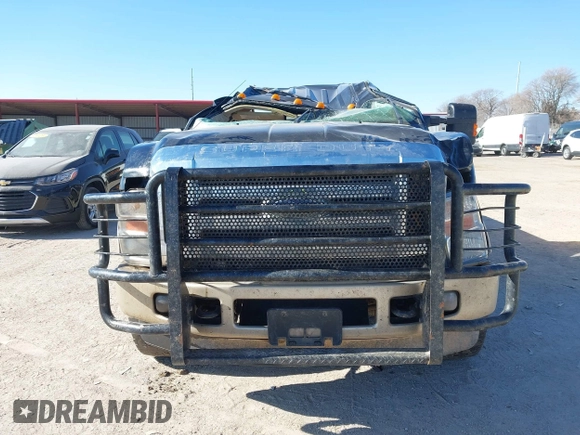 2010 Ford Super Duty F-250 SRW XL with VIN 1FTSW2BY2AEA91220, listed as a IAAI auction lot 41411184 with 112,508 mi miles. Bid and sale history available at carsss.com. Image 12.
