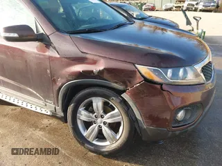 2012 Kia Sorento EX with VIN 5XYKUDA25CG239594, listed as a IAAI auction lot 41754946 with 135,005 mi miles. Bid and sale history available at carsss.com. Image 17.