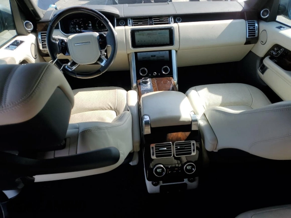 2021 Land Rover Range Rover z VIN SALGS4RY0MA437160, wystawiony jako Copart lot #49824225 z przebiegiem 44 023 mil mil oraz Szkoda całkowita • Salvage title. Historia ofert i sprzedaży dostępna na DreamBid. Obrazek 8.