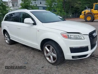 2007 Audi Q7 Premium Plus z VIN WA1EY74LX7D061459, wystawiony jako IAAI lot #42181786 z przebiegiem 153 063 mil mil oraz . Historia ofert i sprzedaży dostępna na DreamBid. Obrazek 1.