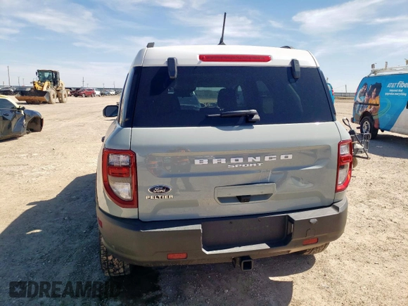 2024 Ford Bronco Sport Heritage z VIN 3FMCR9G63RRE67293, wystawiony jako Copart lot #57208985 z przebiegiem 11 765 mil mil oraz Szkoda całkowita • Salvage title. Historia ofert i sprzedaży dostępna na DreamBid. Obrazek 6.