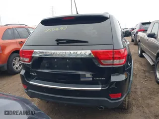 2011 Jeep Grand Cherokee Limited with VIN 1J4RR5GG1BC522483, listed as a IAAI auction lot 41551692 with 186,339 mi miles. Bid and sale history available at carsss.com. Image 16.