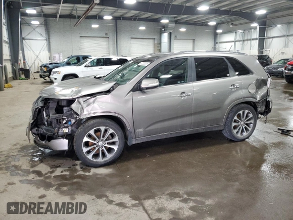 2014 Kia Sorento SX with VIN 5XYKWDA78EG477870, listed as a Copart auction lot 48253995 with 141,640 mi miles and Salvage Title. Bid and sale history available at carsss.com. Image 1.