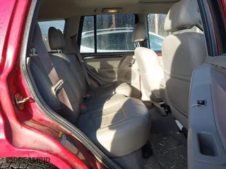 2004 Jeep Grand Cherokee Limited with VIN 1J8GW58N64C329504, listed as a IAAI auction lot 41785215 with 124,952 mi miles. Bid and sale history available at carsss.com. Image 8.