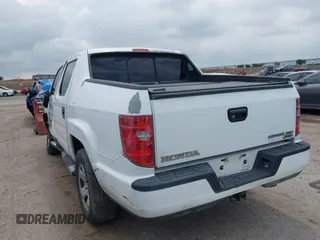 2010 Honda Ridgeline RT z VIN 5FPYK1F20AB004961, wystawiony jako IAAI lot #42120833 z przebiegiem 311 486 mil mil oraz . Historia ofert i sprzedaży dostępna na DreamBid. Obrazek 3.