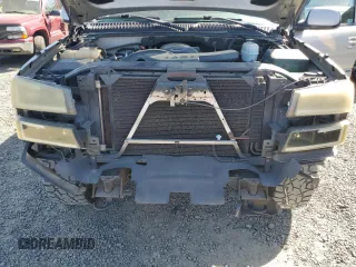 2006 Chevrolet Avalanche Z71 with VIN 3GNEK12Z26G206014, listed as a Copart auction lot 68658224 with 154,201 mi miles and Salvage Title. Bid and sale history available at carsss.com. Image 11.