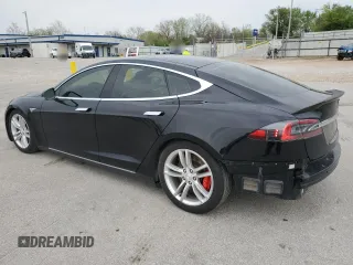 2015 Tesla Model S 85D with VIN 5YJSA1H42FF089907, listed as a Copart auction lot 53964335 with 70,386 mi miles and Salvage Title. Bid and sale history available at carsss.com. Image 2.