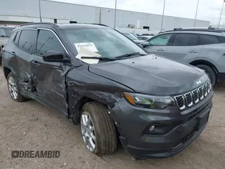 2024 Jeep Compass Latitude Lux with VIN 3C4NJDFN0RT164250, listed as a IAAI auction lot 42131071 with 1,493 mi miles and . Bid and sale history available at DreamBid. Image 1.
