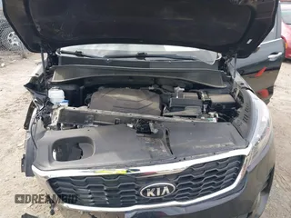 2019 Kia Sorento LX with VIN 5XYPG4A52KG607851, listed as a IAAI auction lot 38852510 with 72,723 mi miles and . Bid and sale history available at DreamBid. Image 10.