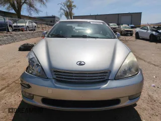 2002 Lexus ES 300 with VIN JTHBF30G725034964, listed as a Copart auction lot 51224395 with 100,097 mi miles and Salvage Title. Bid and sale history available at DreamBid. Image 5.