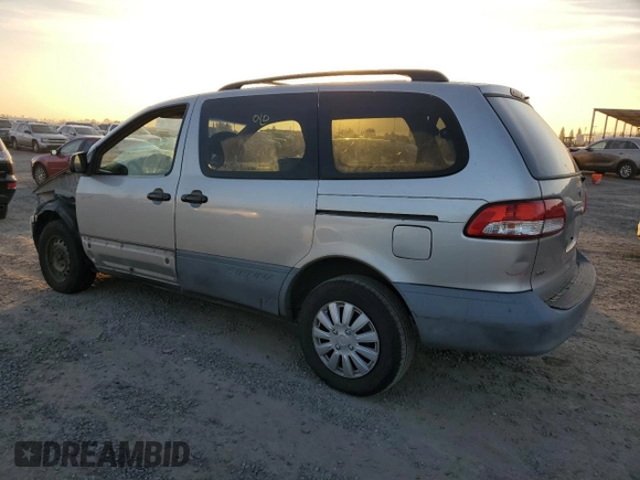 2002 Toyota Sienna LE with VIN 4T3ZF13C62U465091, listed as a Copart auction lot 84189124 with 191,181 mi miles and Salvage Title. Bid and sale history available at carsss.com. Image 2.