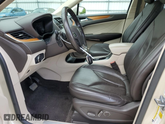 2018 Lincoln MKC Select with VIN 5LMCJ2C9XJUL08005, listed as a Copart auction lot 49950783 with 76,946 mi miles and . Bid and sale history available at DreamBid. Image 7.