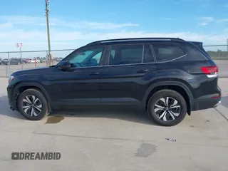 2024 Volkswagen Atlas SE with VIN 1V2LR2CA7RC553936, listed as a IAAI auction lot 40662181 with 4,305 mi miles and . Bid and sale history available at DreamBid. Image 14.