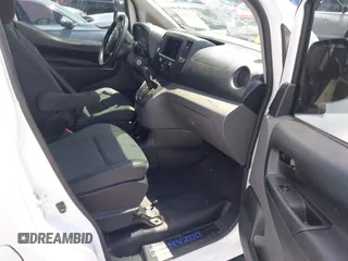 2015 Nissan NV200 SV with VIN 3N6CM0KN2FK736494, listed as a IAAI auction lot 42246762 with Not provided miles and . Bid and sale history available at DreamBid. Image 5.