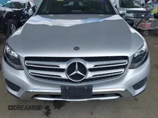 2019 Mercedes-Benz GLC 300 with VIN WDC0G4JB4KV129605, listed as a IAAI auction lot 42207132 with 39,743 mi miles and . Bid and sale history available at DreamBid. Image 6.