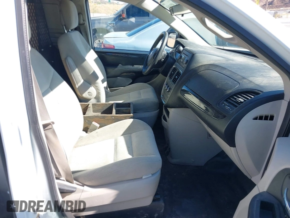 2014 Ram Cargo Van Tradesman with VIN 2C4JRGAG3ER379605, listed as a IAAI auction lot 40914636 with 156,793 mi miles. Bid and sale history available at carsss.com. Image 5.