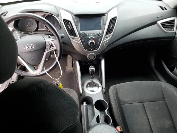 2017 Hyundai Veloster with VIN KMHTC6AD4HU310841, listed as a Copart auction lot 36048343 with 135,319 mi miles. Bid and sale history available at carsss.com. Image 8.