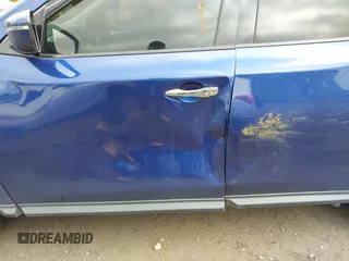 2018 Nissan Pathfinder SV z VIN 5N1DR2MM1JC621095, wystawiony jako IAAI lot #42371403 z przebiegiem 130 925 mil mil oraz . Historia ofert i sprzedaży dostępna na DreamBid. Obrazek 6.