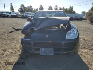 2005 Porsche Cayenne z VIN WP1AA29P65LA21548, wystawiony jako Copart lot #55642445 z przebiegiem 128 366 mil mil oraz Szkody całkowita. Historia ofert i sprzedaży dostępna na DreamBid. Obrazek 5.
