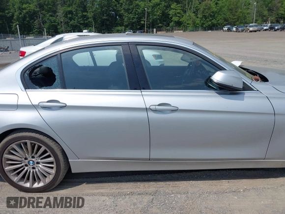 2013 BMW 3 Series 335i xDrive with VIN WBA3B9G57DNP39692, listed as a IAAI auction lot 42424788 with Not provided miles and . Bid and sale history available at DreamBid. Image 12.