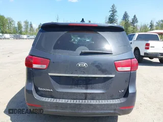 2017 Kia Sedona LX with VIN KNDMB5C11H6253379, listed as a IAAI auction lot 42140939 with 111,067 mi miles. Bid and sale history available at carsss.com. Image 16.