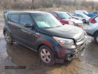 2018 Kia Soul with VIN KNDJN2A25J7564379, listed as a IAAI auction lot 41604598 with 135,209 mi miles. Bid and sale history available at carsss.com. Image 1.