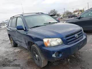 2005 Toyota Highlander with VIN JTEHD21A150036468, listed as a IAAI auction lot 41698605 with 181,680 mi miles. Bid and sale history available at carsss.com. Image 1.