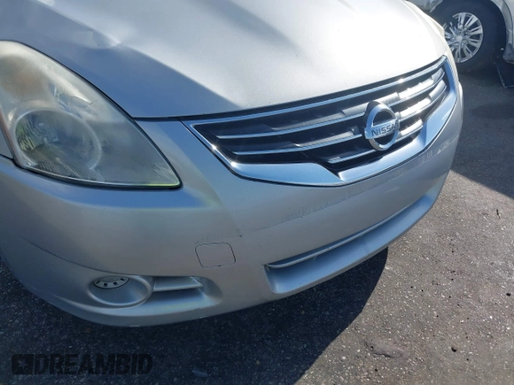 2010 Nissan Altima 2.5 S with VIN 1N4AL2AP0AN565412, listed as a IAAI auction lot 41877732 with 238,090 mi miles. Bid and sale history available at carsss.com. Image 17.