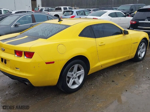 2011 Chevrolet Camaro 1LT with VIN 2G1FB1ED4B9127518, listed as a IAAI auction lot 41474252 with 198712 miles. Bid and sale history available at carsss.com. Image 4.
