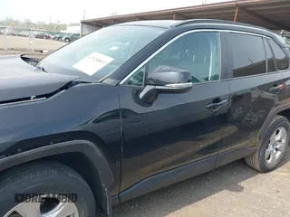 2020 Toyota RAV4 XLE with VIN 2T3P1RFV3LC121898, listed as a IAAI auction lot 42124803 with 23,374 mi miles. Bid and sale history available at carsss.com. Image 14.